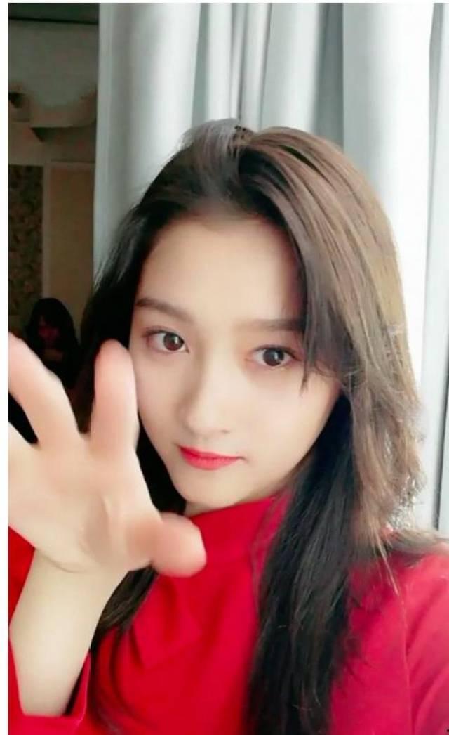 国产自大量自拍视频,记录生活点滴，展现时代风采