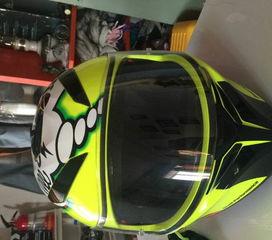 agv国产头盔视频,智能防护，引领物流新潮流