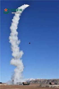 国产新型空射导弹发射视频,精准打击，捍卫蓝天！