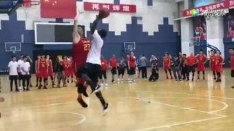 国产投篮视频,精彩投篮瞬间回顾